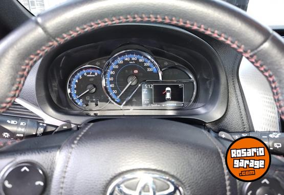 Autos - Toyota Yaris 2021 Nafta 27000Km - En Venta