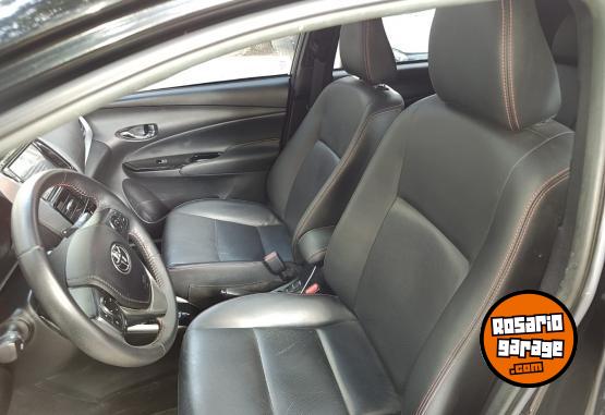Autos - Toyota Yaris 2021 Nafta 27000Km - En Venta