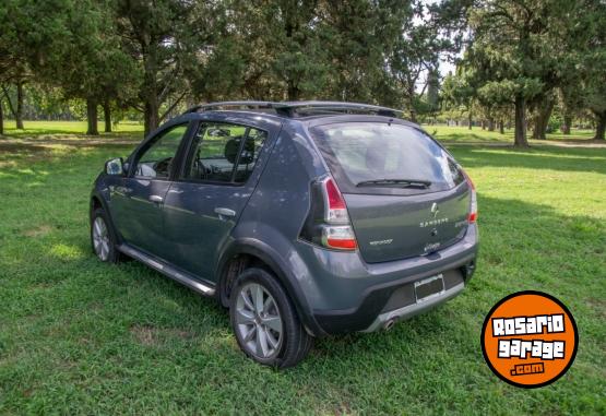 Autos - Renault Sandero Stepway 2011 GNC 140000Km - En Venta