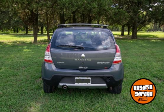 Autos - Renault Sandero Stepway 2011 GNC 140000Km - En Venta