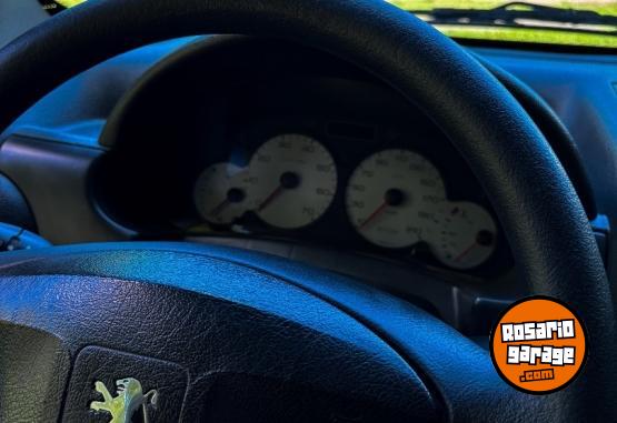 Utilitarios - Peugeot Partner Patagonica HDI 2012 Diesel 142000Km - En Venta