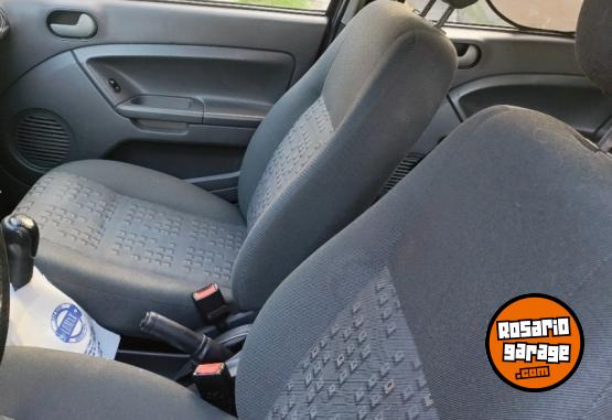 Autos - Ford Fiesta ambiente plus 2009 Nafta 179000Km - En Venta