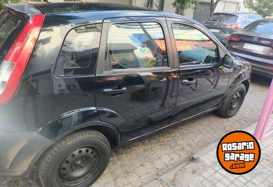 Autos - Ford Fiesta ambiente plus 2009 Nafta 179000Km - En Venta