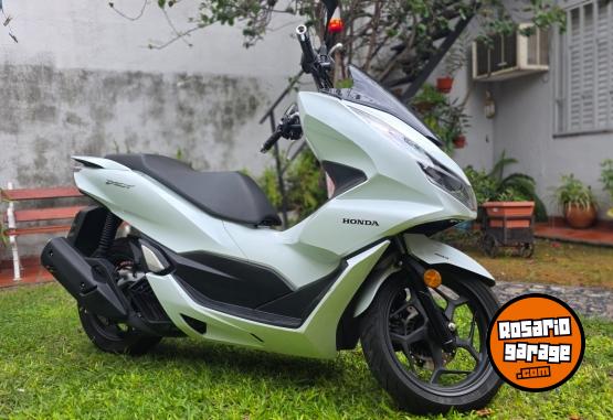 Motos - Honda Pcx 2023 Nafta 3800Km - En Venta