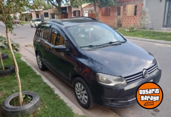Autos - Volkswagen Suran 2014 GNC 196000Km - En Venta