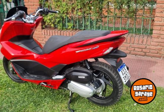 Motos - Honda PCX 2017 Nafta 11200Km - En Venta
