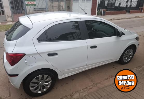 Autos - Chevrolet Onix LT 2017 Nafta 111000Km - En Venta