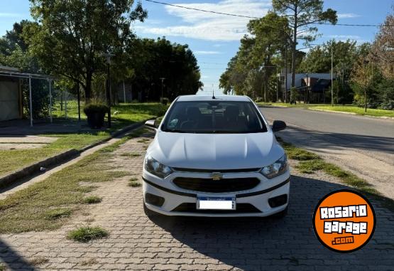 Autos - Chevrolet Onix LT 2017 Nafta 111000Km - En Venta