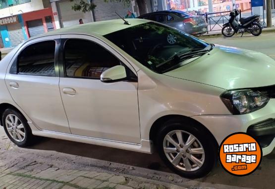 Autos - Toyota Etios xls 2018 Nafta 100Km - En Venta