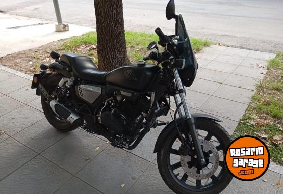 Motos - Keller Keeway K-light 2022 Nafta 7200Km - En Venta