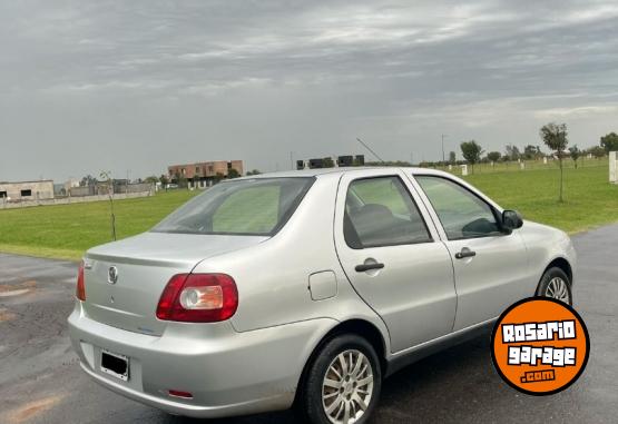Autos - Fiat SIENA FIRE 4P 1.4MPI 8V 2011 Nafta 174000Km - En Venta