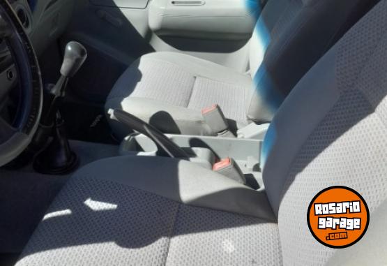 Camionetas - Toyota HILUX 2008 Diesel 385000Km - En Venta