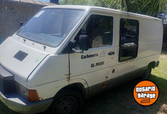 Utilitarios - Renault Trafic 88 1988 Diesel 111111Km - En Venta