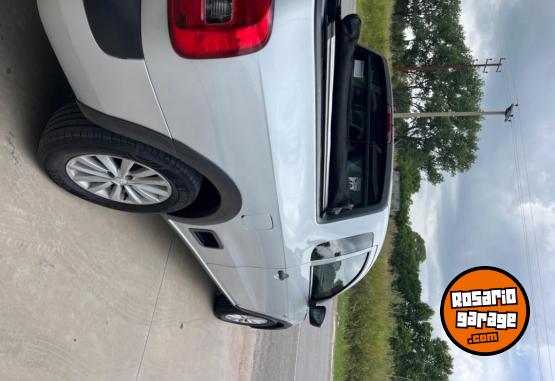 Camionetas - Volkswagen Saveiro 2015 Nafta 11111Km - En Venta