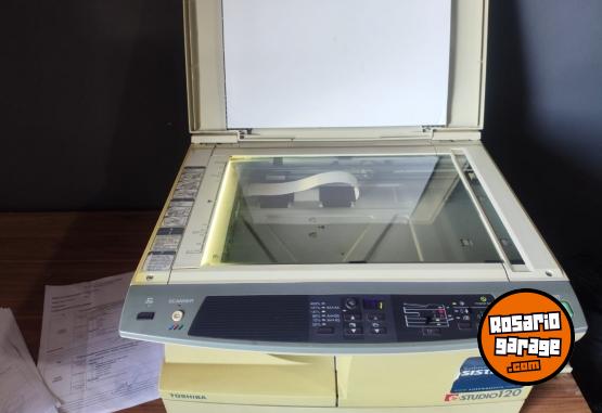 Otros - Fotocopiadora y mostradores - En Venta