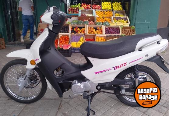 Motos - Motomel Blitz Plus, freno a disco 2025 Nafta 11000Km - En Venta