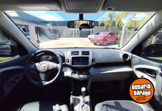 Autos - Toyota RAV4 AT 4X2 2016 Nafta 195700Km - En Venta