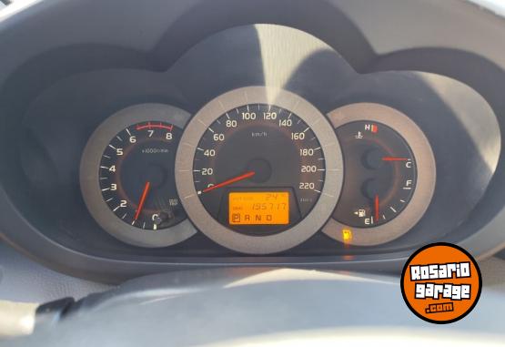 Autos - Toyota RAV4 AT 4X2 2016 Nafta 195700Km - En Venta