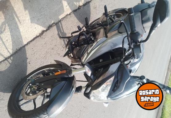 Motos - Bajaj Rouser 200ns 2022 Nafta 9500Km - En Venta