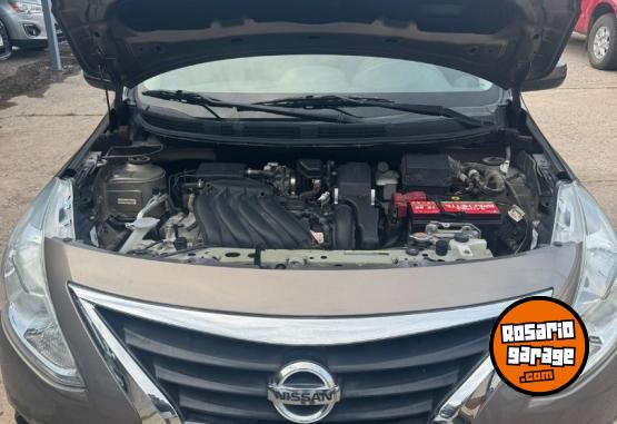 Autos - Nissan Versa Sense Pure Drive 2018 Nafta 42000Km - En Venta