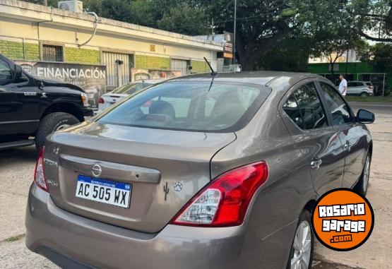 Autos - Nissan Versa Sense Pure Drive 2018 Nafta 42000Km - En Venta