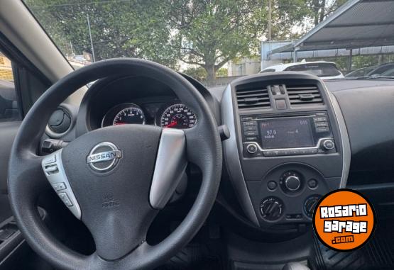 Autos - Nissan Versa Sense Pure Drive 2018 Nafta 42000Km - En Venta