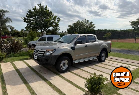 Camionetas - Ford Ranger Xl 2013 Nafta 70000Km - En Venta