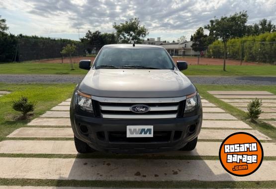 Camionetas - Ford Ranger Xl 2013 Nafta 70000Km - En Venta