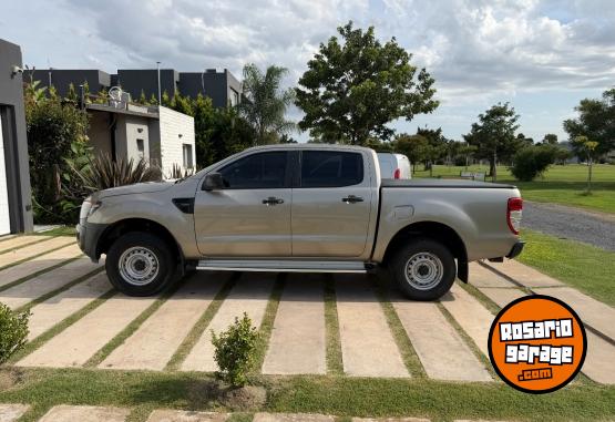 Camionetas - Ford Ranger Xl 2013 Nafta 70000Km - En Venta