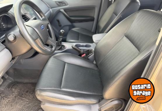 Camionetas - Ford Ranger Xl 2013 Nafta 70000Km - En Venta