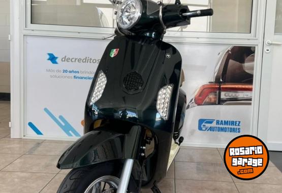 Motos - Motomel STRATO EURO 150CC 2024 Nafta 4798Km - En Venta