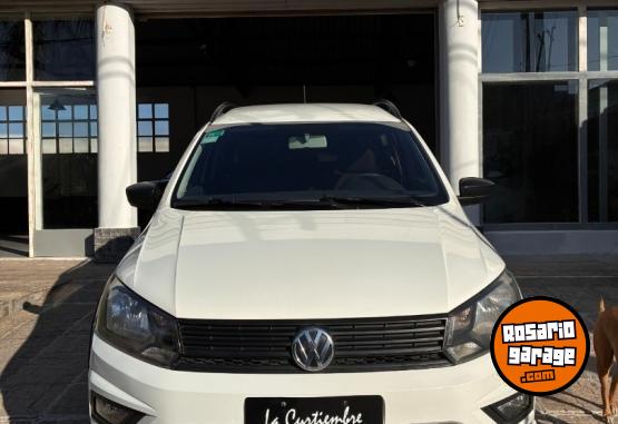 Camionetas - Volkswagen Saveiro HighPack CD 2017 GNC 150000Km - En Venta