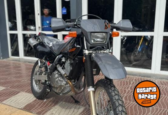 Motos - Suzuki DR650 SHAD 2026 Nafta 0Km - En Venta