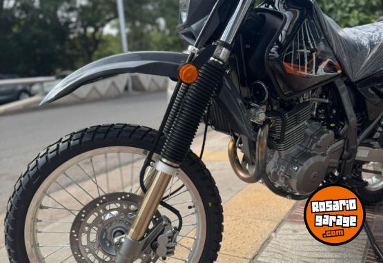 Motos - Suzuki DR650 SHAD 2026 Nafta 0Km - En Venta