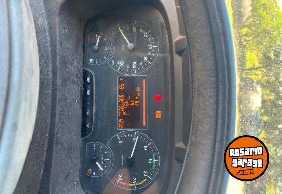 Camiones y Gr�as - Mercedes Benz Axor 1933 - En Venta