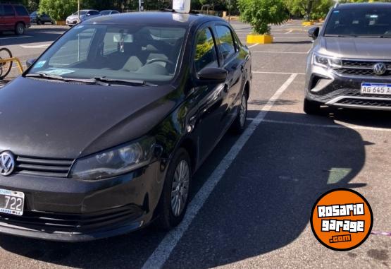 Autos - Volkswagen Voyage 2013 Nafta 235000Km - En Venta