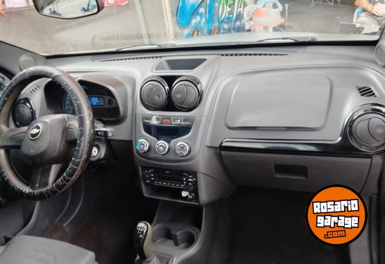 Utilitarios - Chevrolet Montana 2012 GNC 130000Km - En Venta