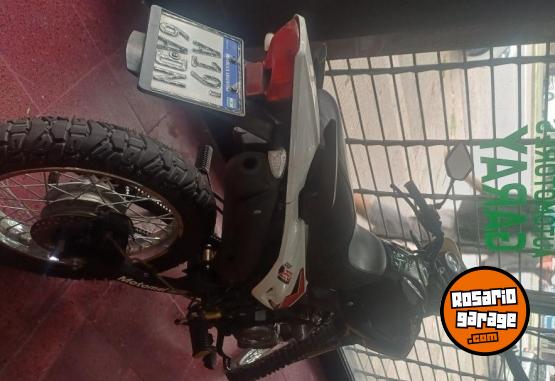 Motos - Motomel Skua 2023 Nafta 23000Km - En Venta