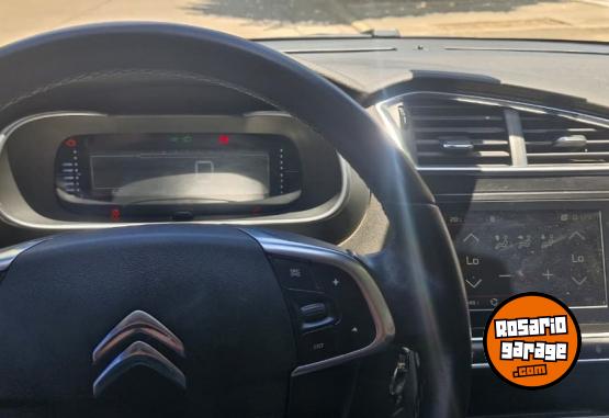 Autos - Citroen C4 LOUNGE HDI 2018 Diesel 130000Km - En Venta