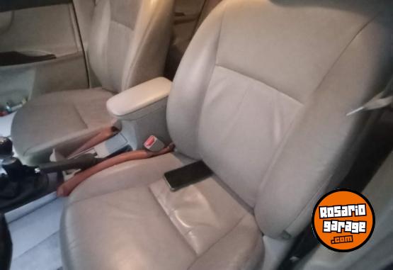 Autos - Toyota Corolla SEG 2012 Nafta 165000Km - En Venta