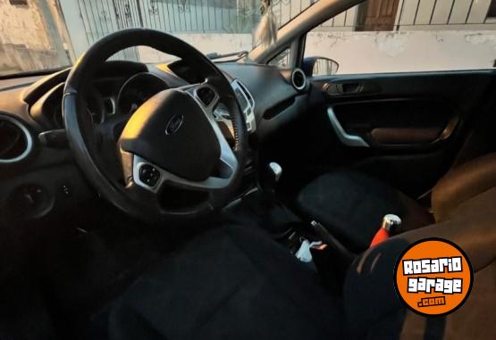 Autos - Ford Fiesta kinetic titanium 2011 Nafta 220000Km - En Venta