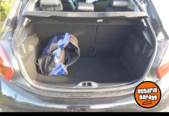 Autos - Peugeot 208 Feline 2017 2017 Nafta 50000Km - En Venta