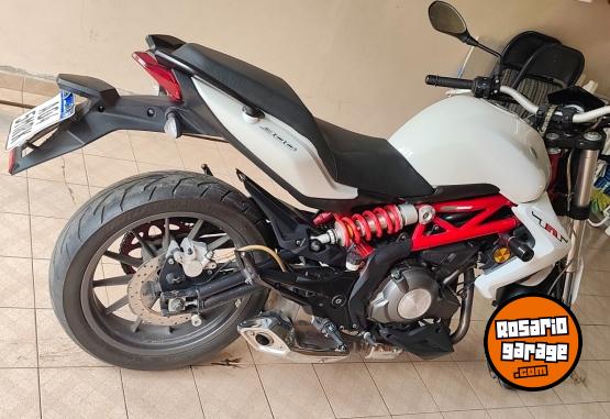 Motos - Benelli TNT 300 2017 Nafta 11121Km - En Venta