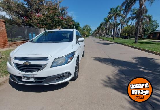 Autos - Chevrolet Onix LTZ 2014 Nafta 131000Km - En Venta