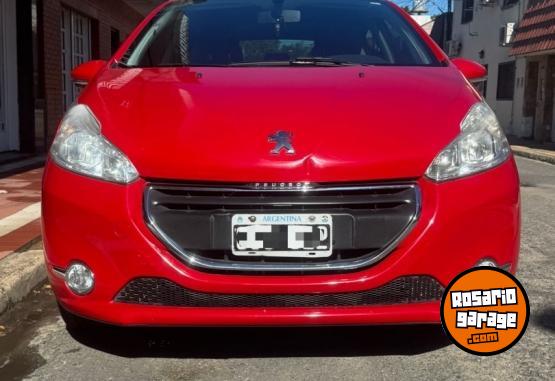 Autos - Peugeot 208 2014 Nafta 56000Km - En Venta