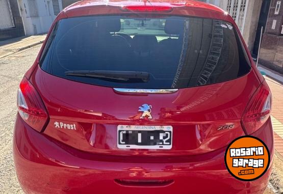 Autos - Peugeot 208 2014 Nafta 56000Km - En Venta