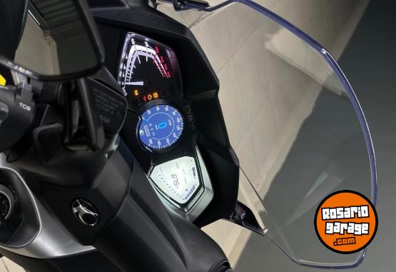 Motos - Kymco DOWNTOWN 350 2025 Nafta 700Km - En Venta