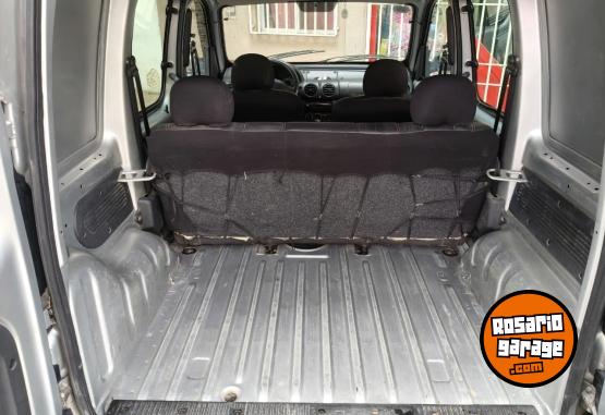 Utilitarios - Renault Kangoo 2015 GNC 142000Km - En Venta
