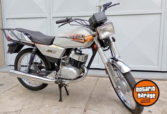 Motos - Suzuki AX100 2015 Nafta 16171Km - En Venta