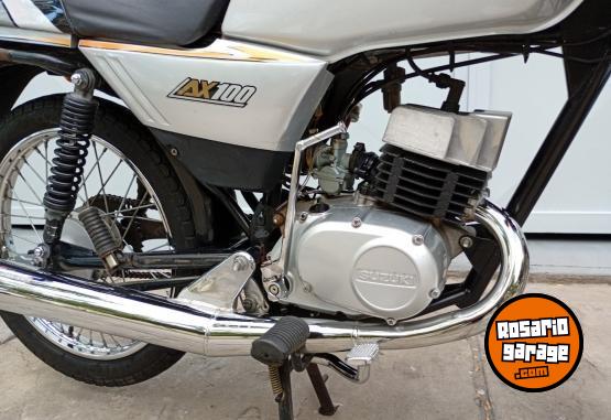 Motos - Suzuki AX100 2015 Nafta 16171Km - En Venta